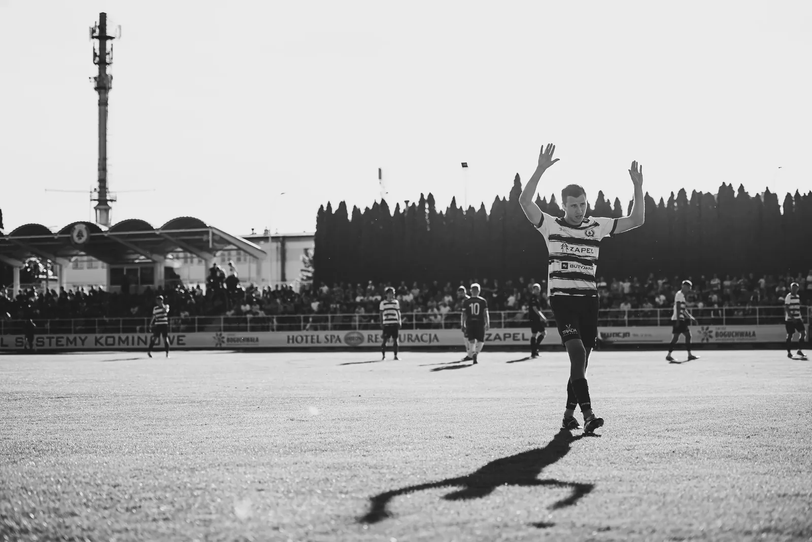 La alegría de un gol. Aquí basta una velocidad más lenta, cuentan el momento y la emoción.
